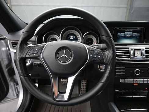Certified 2016 Mercedes-Benz E 350 Sedan image 28
