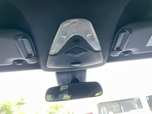 Used 2020 Toyota C-HR XLE FWD image 16
