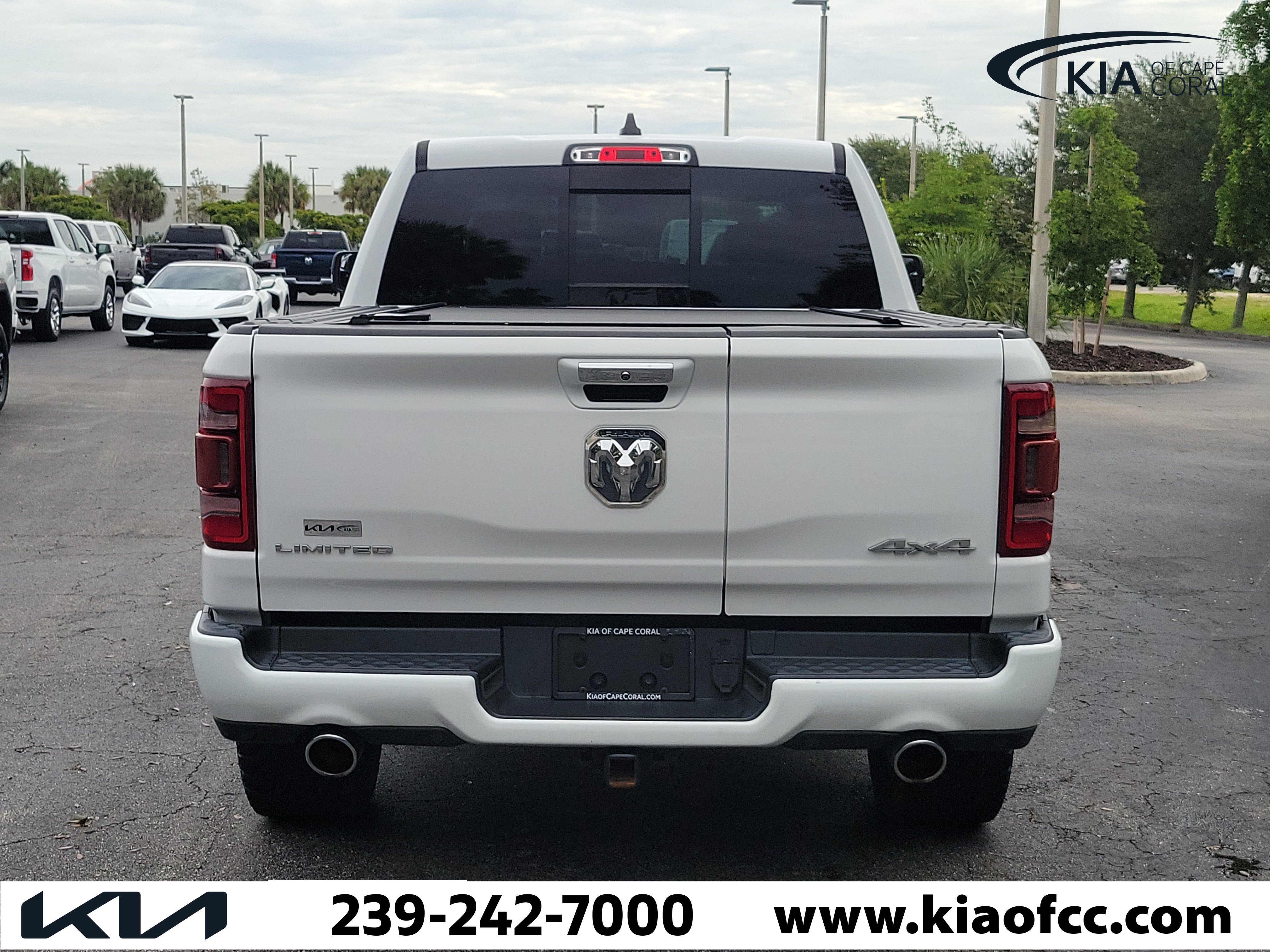 Used 2022 RAM 1500 Limited w/ Body Color Bumper Group AWD/4WD image 5