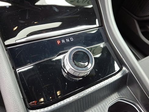 Used 2025 Jeep Grand Cherokee L Laredo AWD/4WD image 4