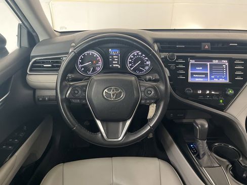 Used 2019 Toyota Camry SE w/ Carpet Mat Package FWD image 31