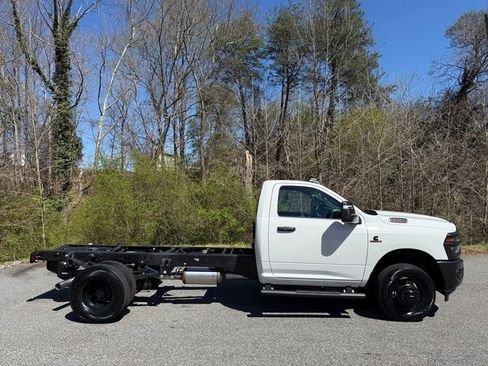 New 2026 RAM 3500 Tradesman image 6