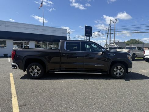 Used 2021 GMC Sierra 1500 SLE AWD/4WD image 2