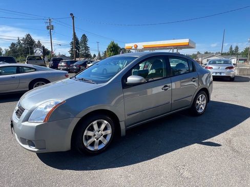 Used 2008 Nissan Sentra 2.0 S w/ Convenience Plus Pkg FWD image 2