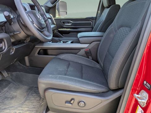 Used 2025 RAM 1500 Big Horn AWD/4WD image 17