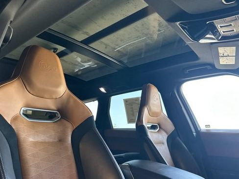 Used 2022 Land Rover Range Rover Sport SVR AWD/4WD image 16