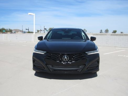 Certified 2025 Acura TLX w/ Technology Package image 3