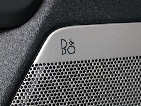 Used 2023 Ford F150 Lariat w/ FX4 Off-Road Package image 15