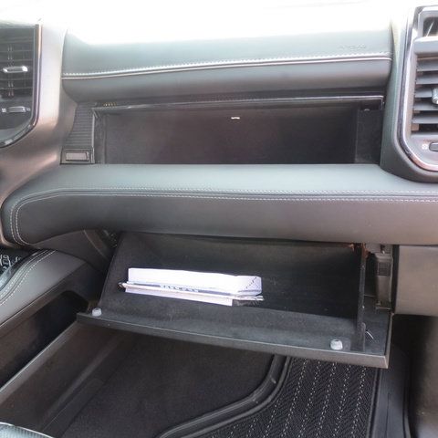 Used 2022 RAM 2500 Limited AWD/4WD image 38