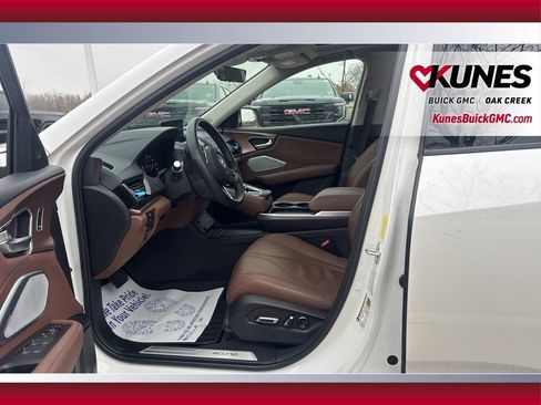 Used 2025 Acura RDX w/ Technology Package image 10