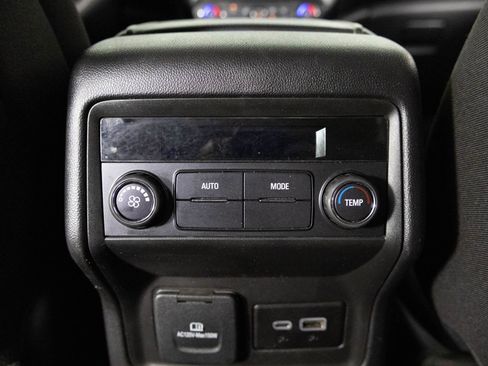 Certified 2023 GMC Acadia SLE w/ Driver Convenience Package image 36