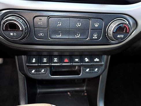 Used 2018 Chevrolet Colorado ZR2 AWD/4WD image 25