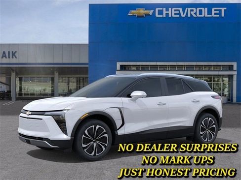 New 2025 Chevrolet Blazer EV LT image 2