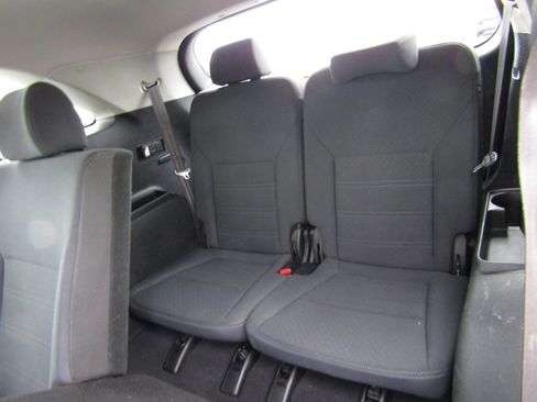 Used 2019 Kia Sorento LX image 19