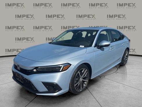 Used 2023 Honda Civic Touring image 1