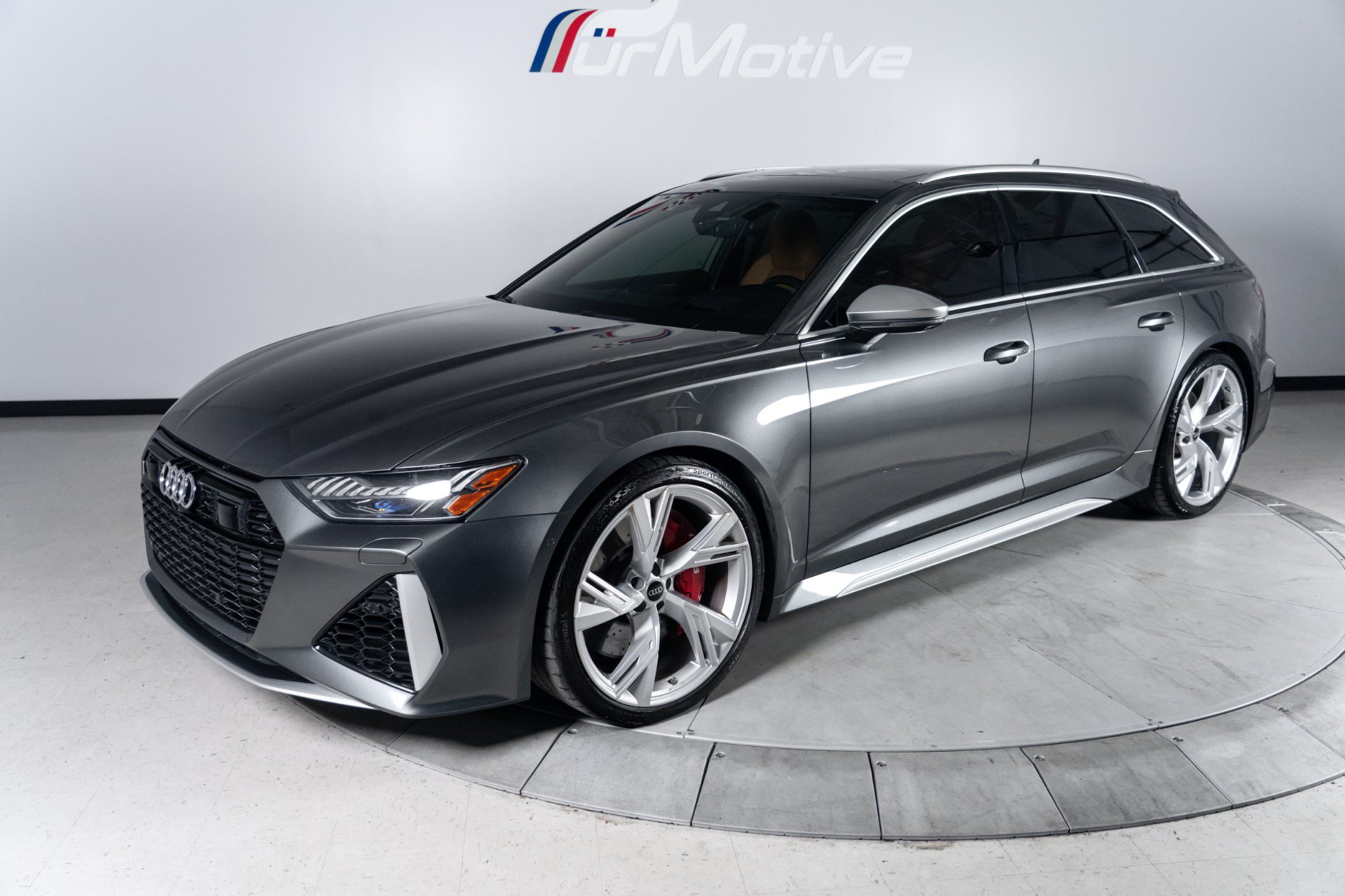 Used 2022 Audi RS 6 AWD/4WD image 2