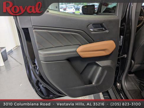 Used 2026 GMC Canyon AT4 w/ Technology Plus Package AWD/4WD image 12