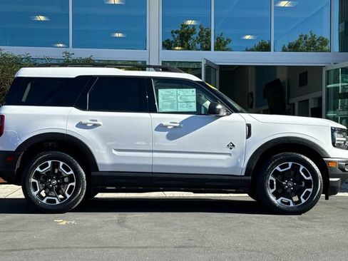 Certified 2023 Ford Bronco Sport Outer Banks w/ Tech Package AWD/4WD image 3