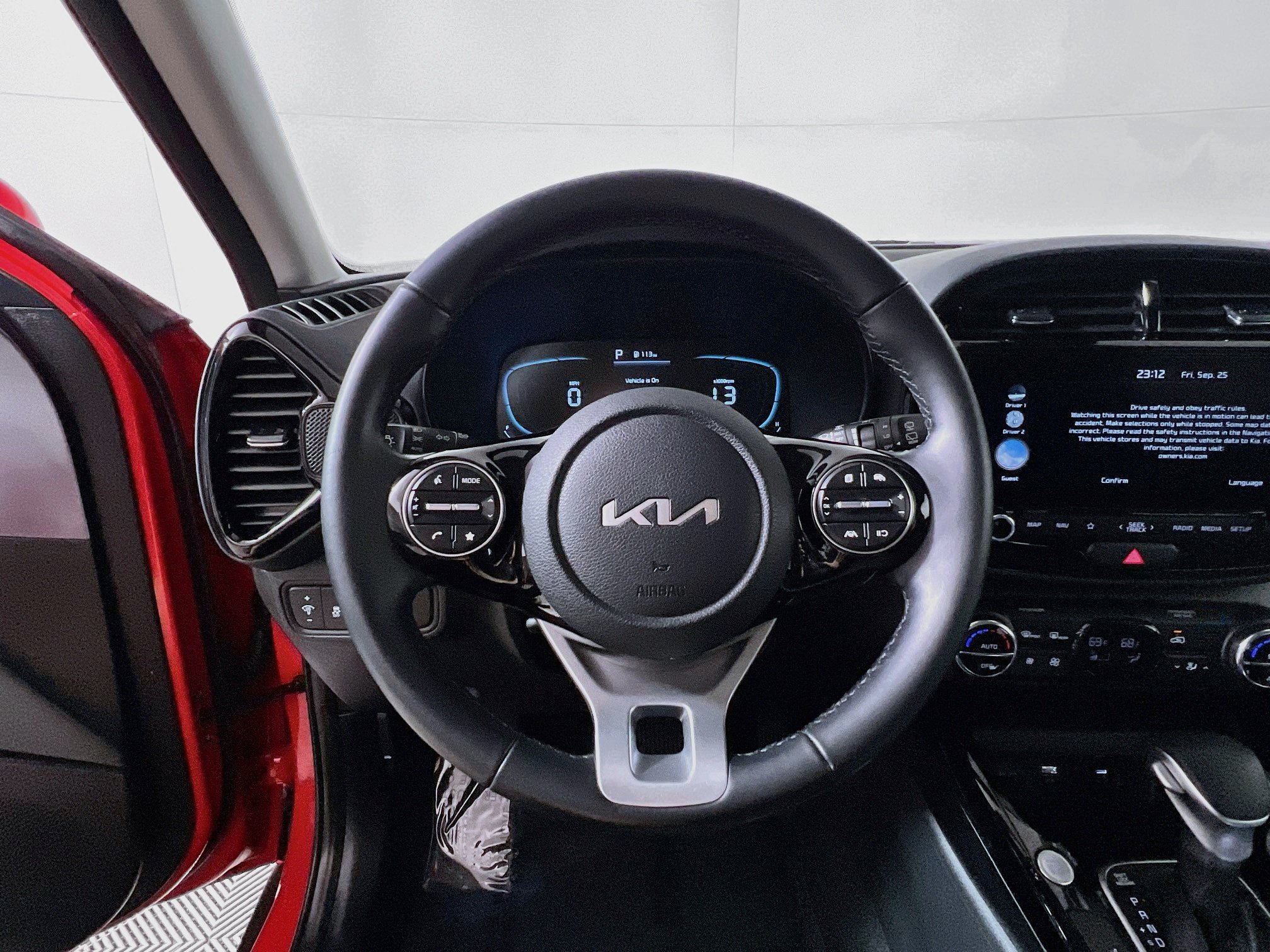 Used 2025 Kia Soul EX FWD image 18