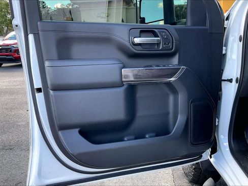 Used 2023 Chevrolet Silverado 2500 LTZ w/ LTZ Plus Package image 22