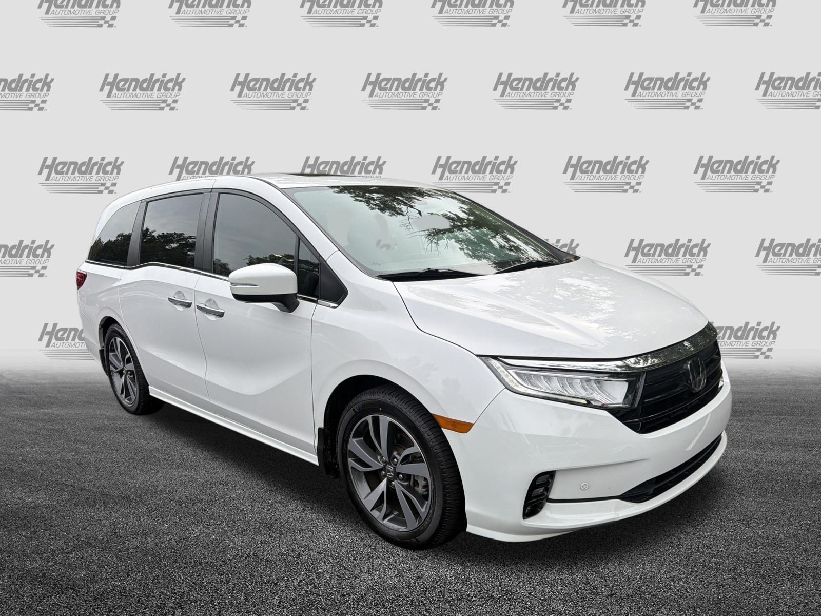 Used 2023 Honda Odyssey Touring image 2