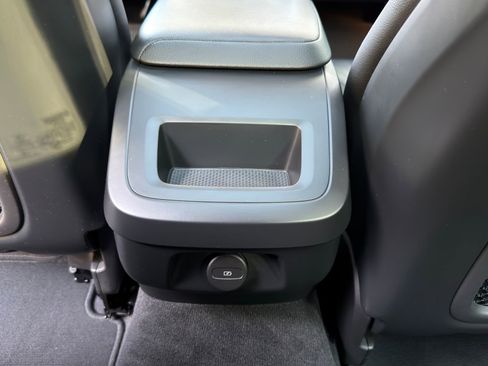 Used 2021 Volvo S60 T5 Momentum w/ Climate Package image 15