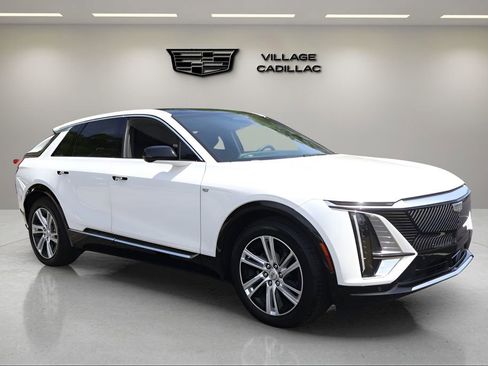 Certified 2024 Cadillac Lyriq Tech RWD image 7