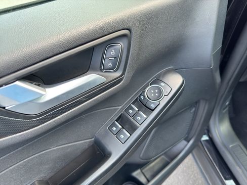 Used 2025 Ford Escape ST-Line Select AWD/4WD image 10