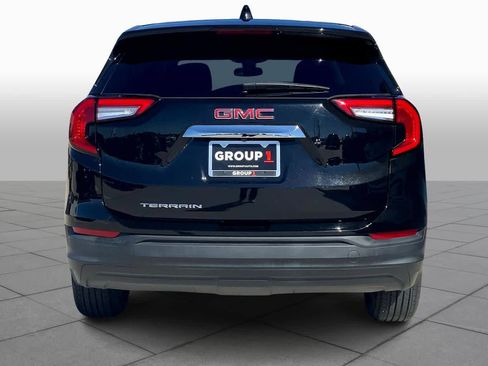 Used 2022 GMC Terrain SLE image 6