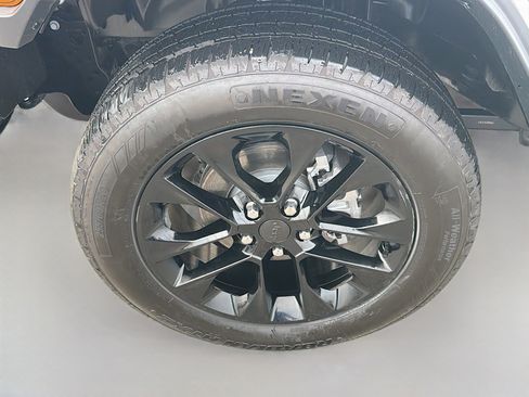 Used 2025 Jeep Wrangler Sahara w/ Safety Group image 36