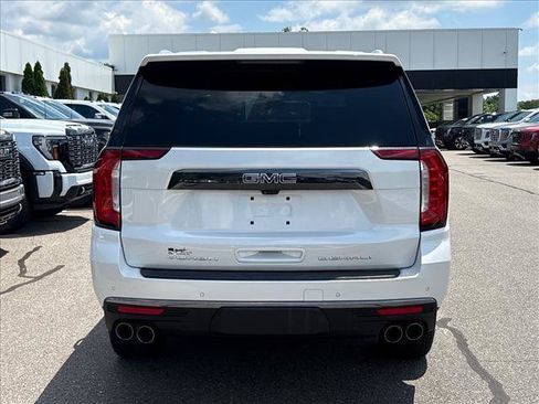 Certified 2024 GMC Yukon Denali Ultimate w/ LPO, Floor Liner Package AWD/4WD image 5