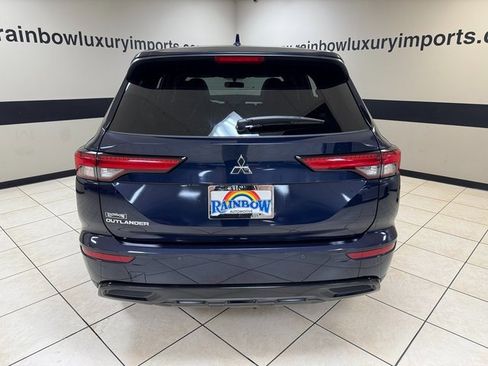Used 2022 Mitsubishi Outlander SEL Black Edition image 5
