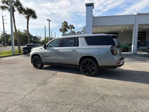 New 2026 Chevrolet Suburban High Country AWD/4WD image 6