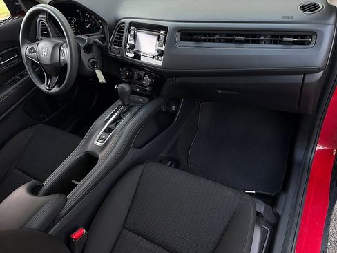 Used 2016 Honda HR-V LX image 26