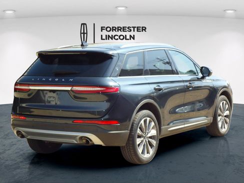 Used 2021 Lincoln Corsair Reserve w/ Equipment Group 201A image 3