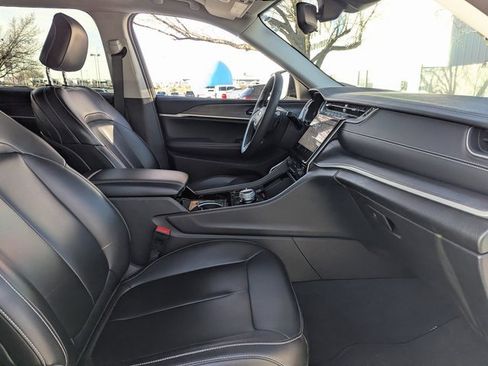 Used 2023 Jeep Grand Cherokee L Limited w/ Trailer Tow Group (B) image 36