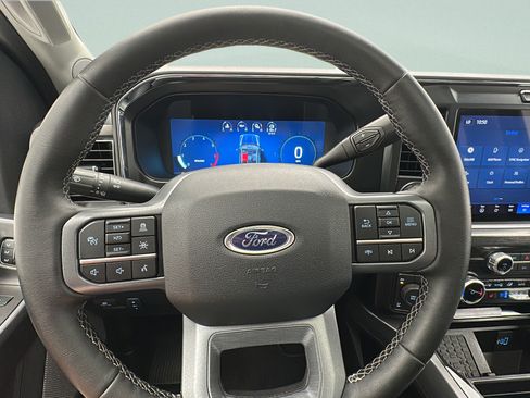 Used 2025 Ford F250 Lariat w/ Lariat Ultimate Package AWD/4WD image 17