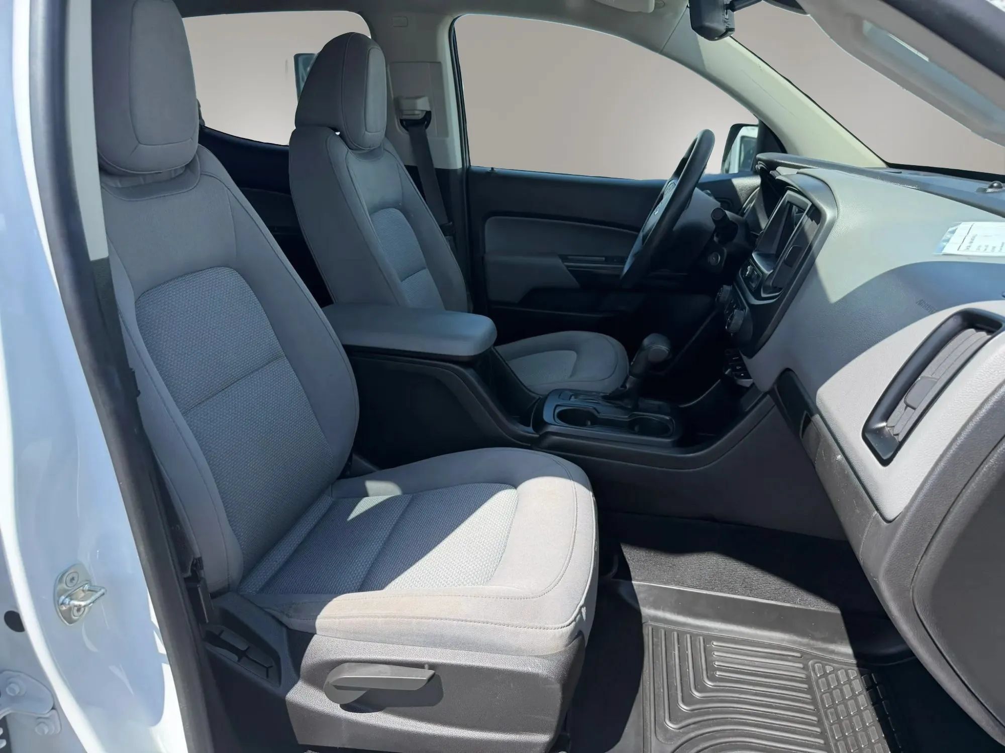 Used 2019 Chevrolet Colorado W/T w/ WT Convenience Package RWD image 14