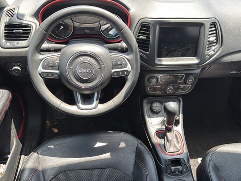 Used 2021 Jeep Compass Trailhawk AWD/4WD image 10