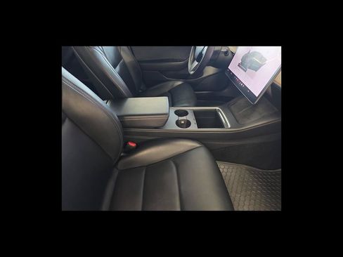 Used 2022 Tesla Model 3 Long Range AWD/4WD image 17