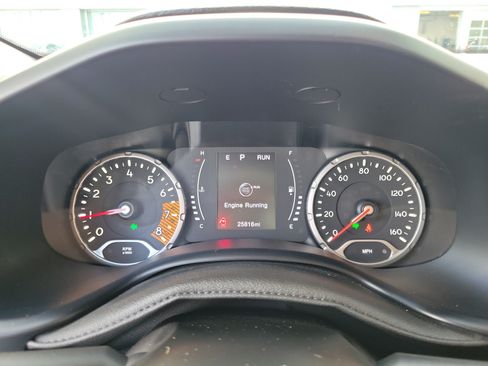 Used 2023 Jeep Renegade Latitude w/ Premium Group AWD/4WD image 24