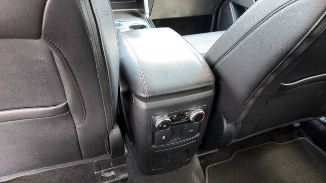 Used 2022 Ford Explorer ST-Line w/ Class IV Trailer Tow Package RWD image 21