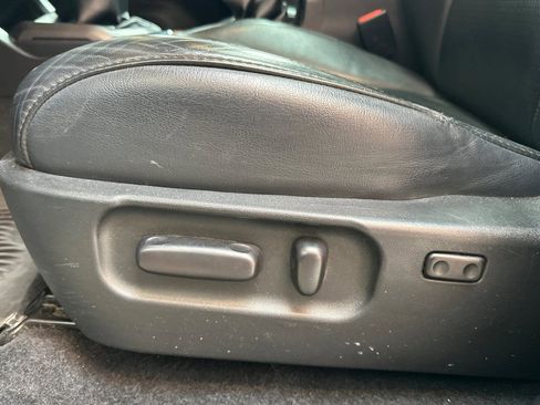 Used 2022 Toyota Tacoma TRD Sport w/ TRD Premium Sport Package image 15