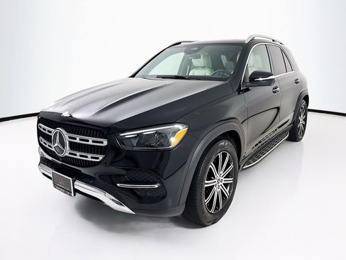 Used 2024 Mercedes-Benz GLE 350 4MATIC image 3