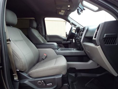 Used 2015 Ford F150 XLT w/ Equipment Group 302A Luxury image 25