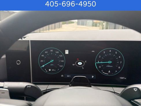 Used 2025 Hyundai Santa Fe Limited FWD image 23