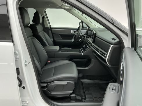 Used 2025 Hyundai Santa Fe SEL image 25