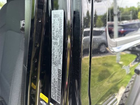 Used 2022 Jeep Wrangler Unlimited Sport w/ Sun And Sound Package AWD/4WD image 18