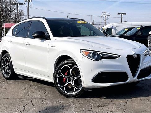 Used 2022 Alfa Romeo Stelvio Veloce image 34