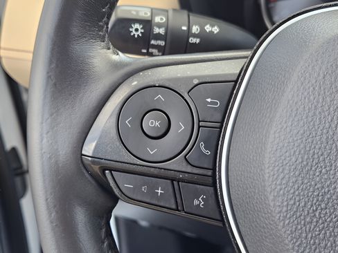 Certified 2021 Toyota RAV4 XLE w/ Convenience Package FWD image 24